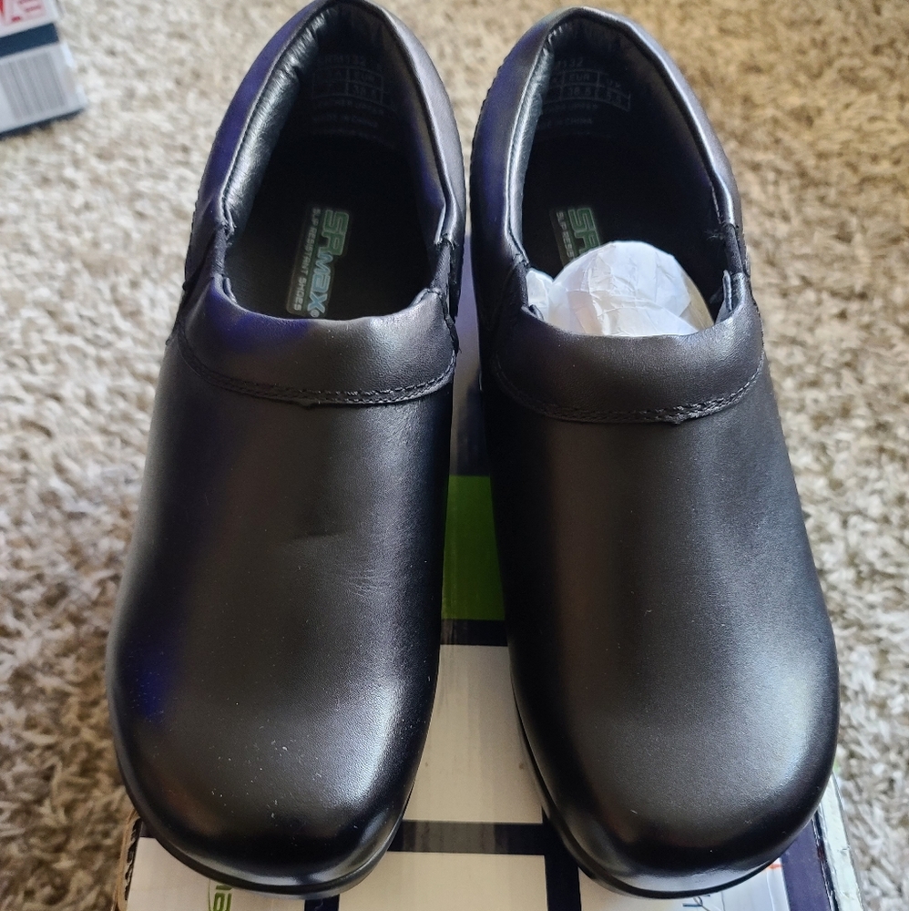 Woman work shoe slip resistant kitchen shoes